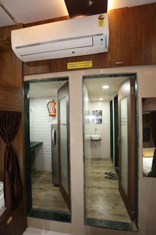 Mango Marol Dormitory Bombaj Exteriér fotografie